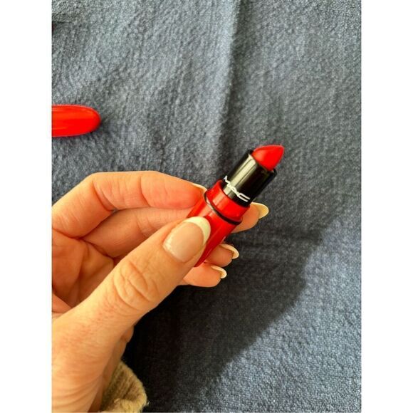 Brand New MAC Women's Red Mini Retro Matte Lipstick Duo - Picture 8 of 9